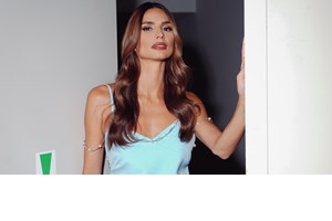 Η Ηλιάνα Παπαγεωργίου με το μοναδικό πανωφόρι που χρειάζεσαι το φθινόπωρο