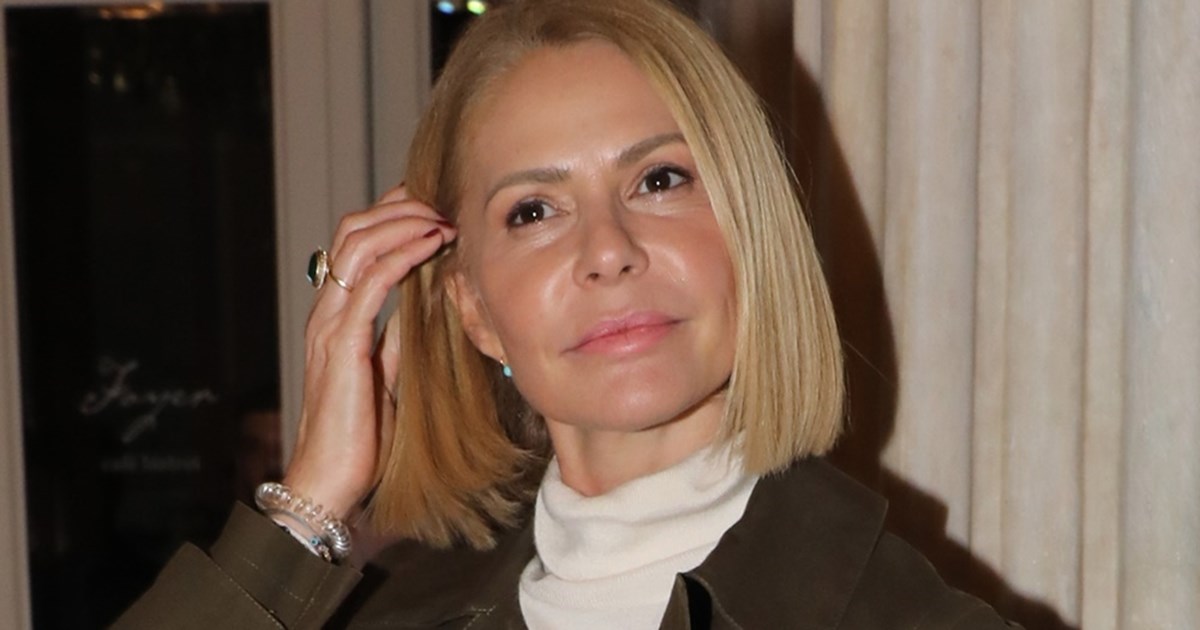 Αλεξάνδρα Κωστοπούλου | Φωτογραφίζει τον μικρό της αδερφό, Παναγιώτη - Αντώνιο μέσα στην cute καρό πιτζαμούλα του - εικόνα 4