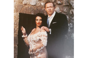 Η Δήμητρα Κατσαφάδου ανέβασε φωτογραφία από την παιδική της ηλικία και έγινε viral