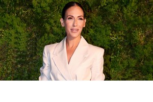 Η Ελένη Τσολάκη με το print που όλες λατρεύουμε να φοράμε