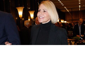 "Κορίτσι μου γλυκό" | Ο Βασίλης Κικίλιας φωτογραφίζει τη Τζένη Μπαλατσινού