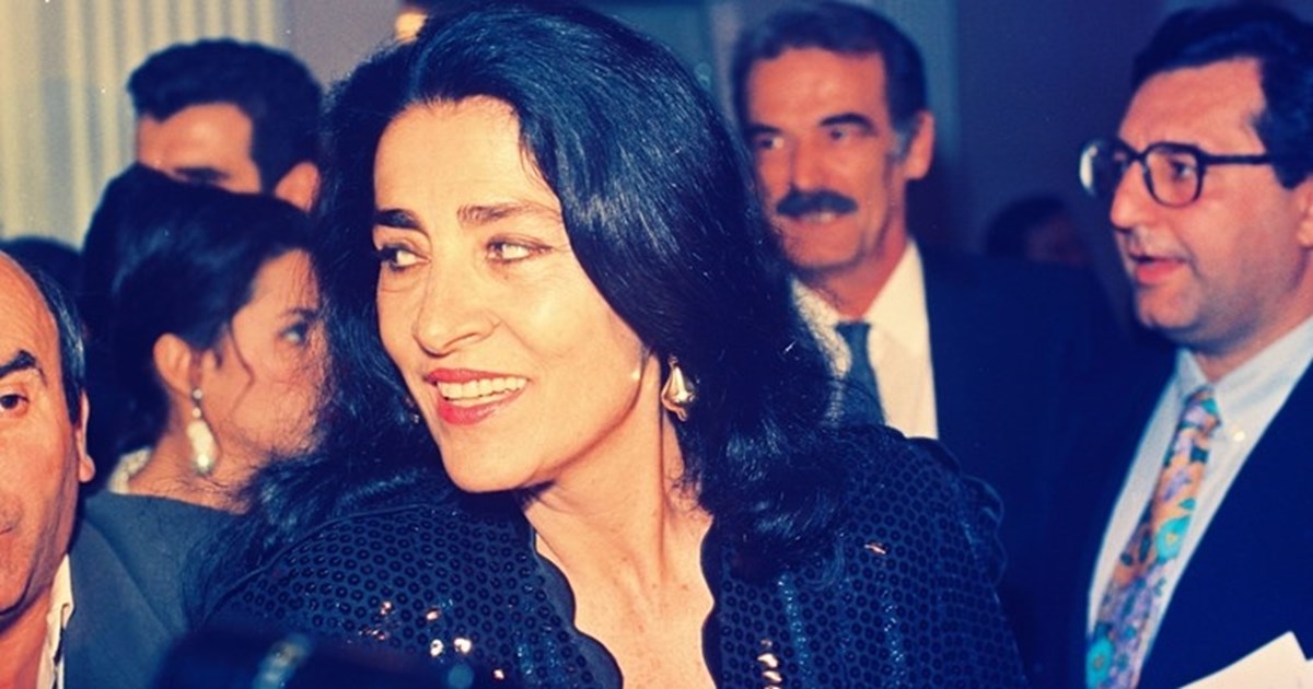 Ειρήνη Παππά: Με one shoulder λευκή δημιουργία στο Φεστιβάλ των Καννών πριν από 63 χρόνια