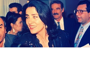 Ειρήνη Παππά: Με one shoulder λευκή δημιουργία στο Φεστιβάλ των Καννών πριν από 63 χρόνια