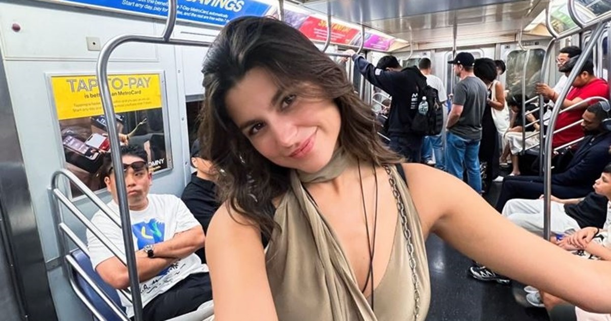 Η Δανάη Παππά μάς βάζει ξανά στα παρασκήνια του "Άγιου Έρωτα" | Το πλάνο με τη νέα της συμπρωταγωνίστρια - εικόνα 5