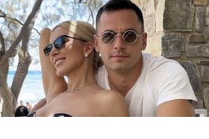 Σε Halloween mood η Κατερίνα Καινούργιου | Οι φωτογραφίες με τον εντυπωσιακό στολισμό - εικόνα 2