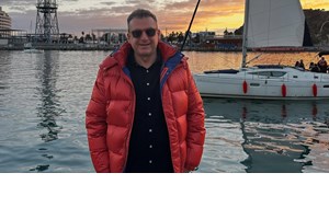 Σε αθλητικό mood ο Γιώργος Λιάγκας | Χαμογελαστός στην προπόνησή του