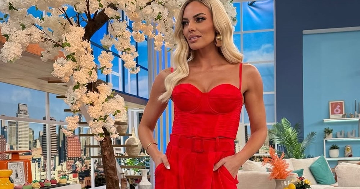 Ιωάννα Μαλέσκου | Ο πλούσιος μπουφές με fingerfood στη βάφτιση της κόρης της, Μαρίλιας - εικόνα 4