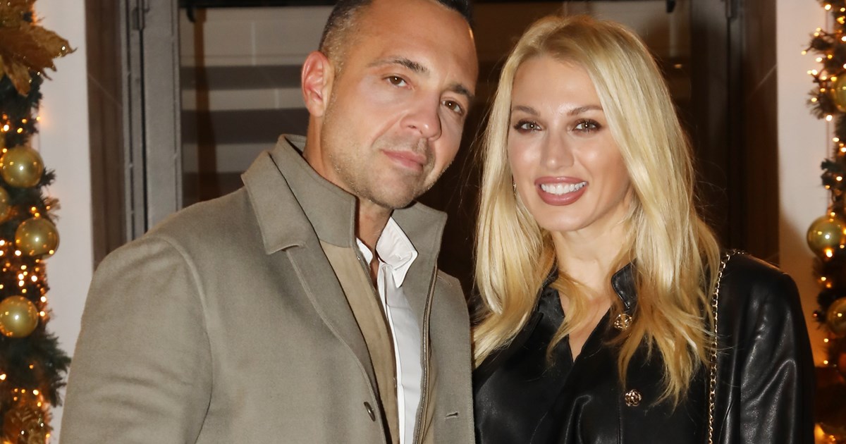 Κωνσταντίνα Σπυροπούλου & Βασίλης Σταθοκωστόπουλος | Στο γήπεδο για να στηρίξουν την αγαπημένη τους ομάδα στο βόλεϊ