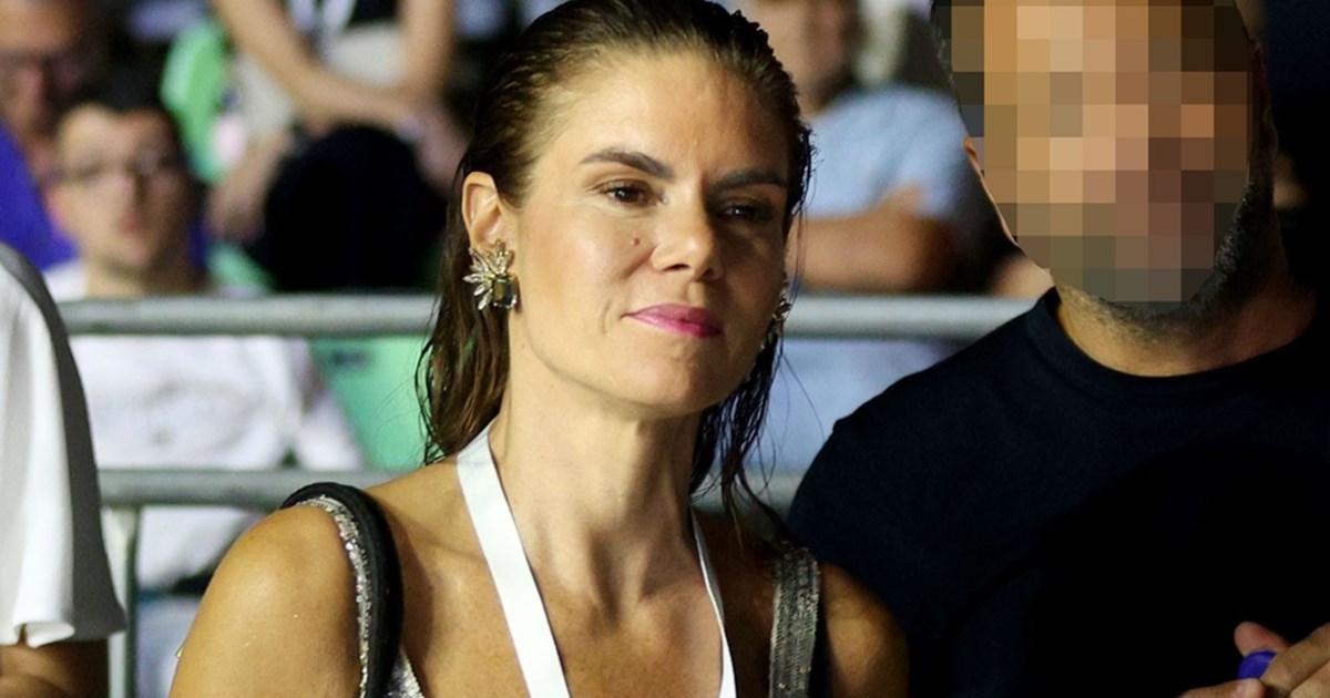 Μιράντα Πατέρα - Γιώργος Μανίκας | Χέρι - χέρι σε απογευματινή βόλτα για ψώνια