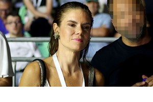 Μιράντα Πατέρα - Γιώργος Μανίκας | Χέρι - χέρι σε απογευματινή βόλτα για ψώνια