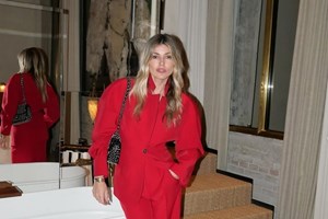 Στο σπίτι της Βάσιας Κωσταρά στην Κηφισιά | Η μοντέρνα και ευήλια τραπεζαρία με το σκανδιναβικό design - εικόνα 4
