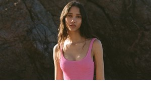 Η τέλεια bucket ψάθινη τσάντα από τη Mango είναι σε έκπτωση | Χωράει τα πάντα μέσα - εικόνα 3