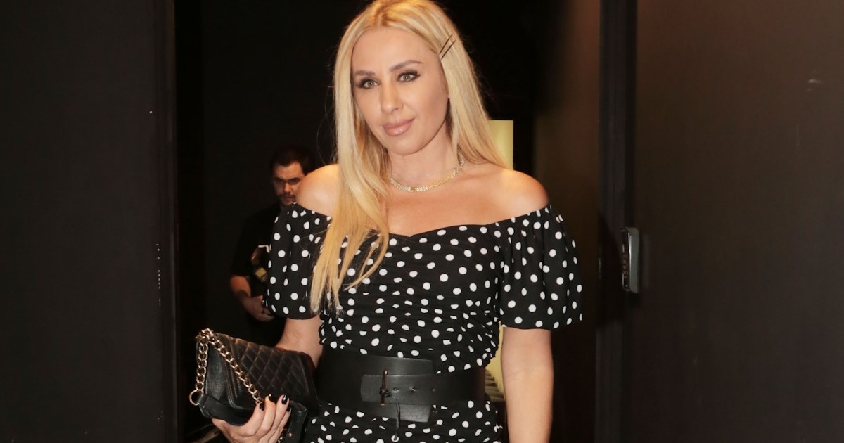 Μαρία Καλάβρια: "Χρειάζεται λίγο χρόνος, η Γωγώ Μαστροκώστα κάνει τις θεραπείες της"