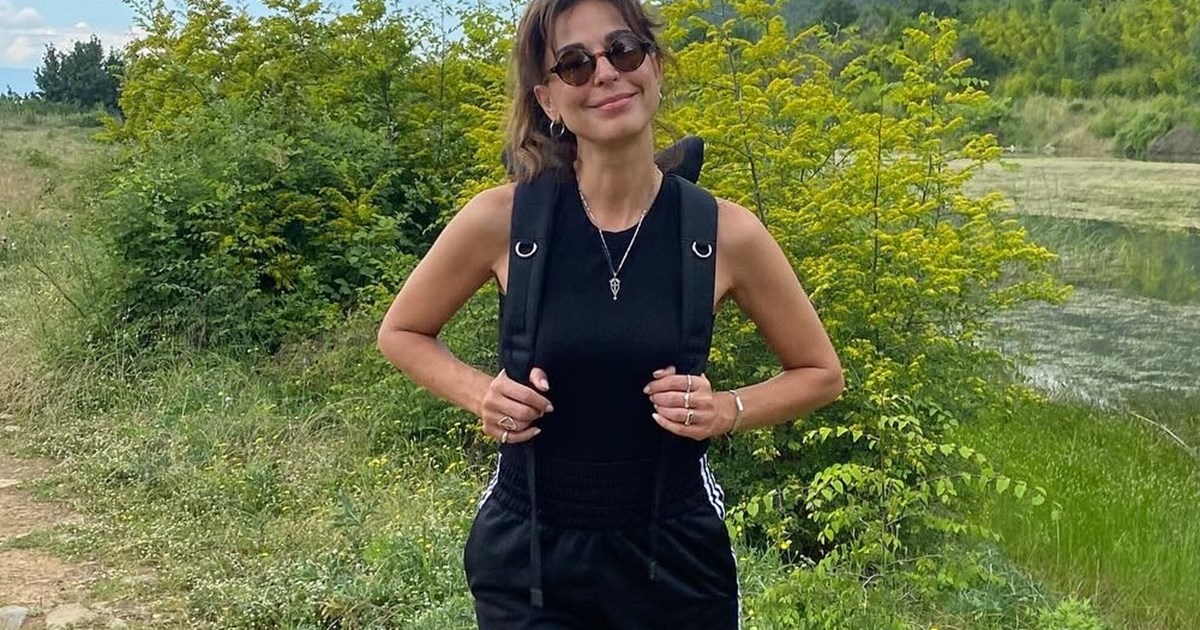 Στο καθιστικό της Κατερίνας Παπουτσάκη | Η πανάκριβη πολυθρόνα από την ΙΚΕΑ που χαλαρώνει τα καλοκαιρινά βράδια - εικόνα 3