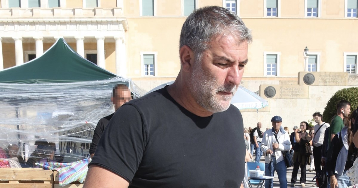 Δημήτρης Ουγγαρέζος: "Τι δουλειά έχει η Δέσποινα Βανδή στην Ευελπίδων;" - εικόνα 2