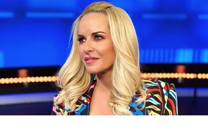 Η Δούκισσα Νομικού με το ιδανικό beach look για να κυκλοφορείς όλη μέρα στο νησί - εικόνα 2