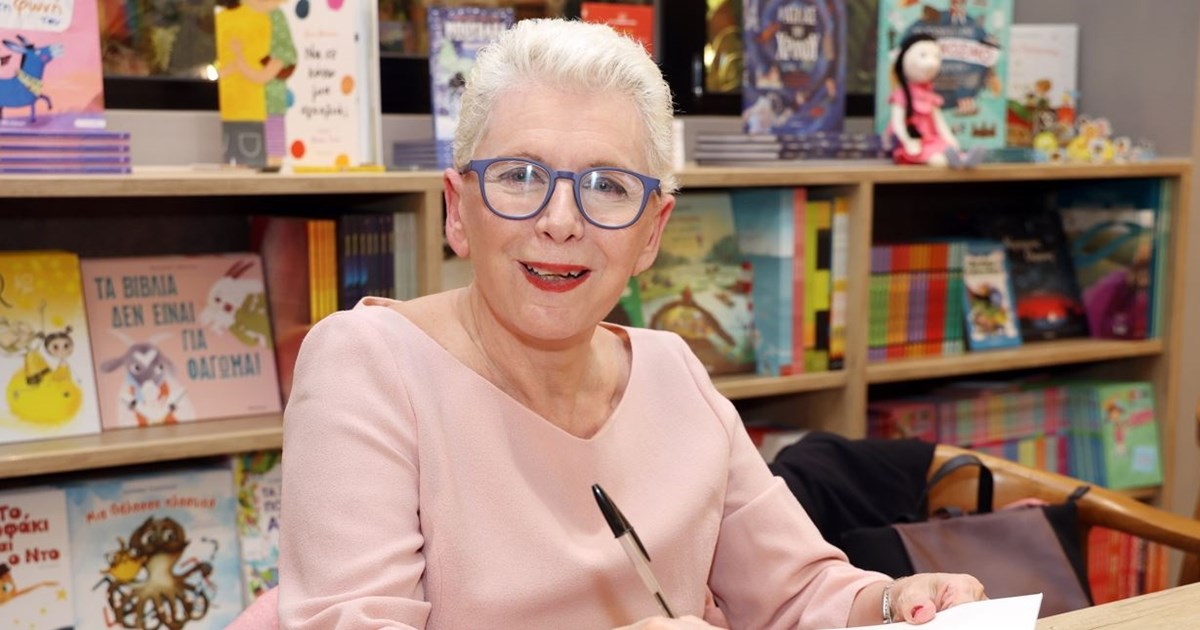 Έλενα Ακρίτα | Η σπάνια δημόσια εμφάνιση με τον γιο της, Παύλο Αρζόγλου - εικόνα 5