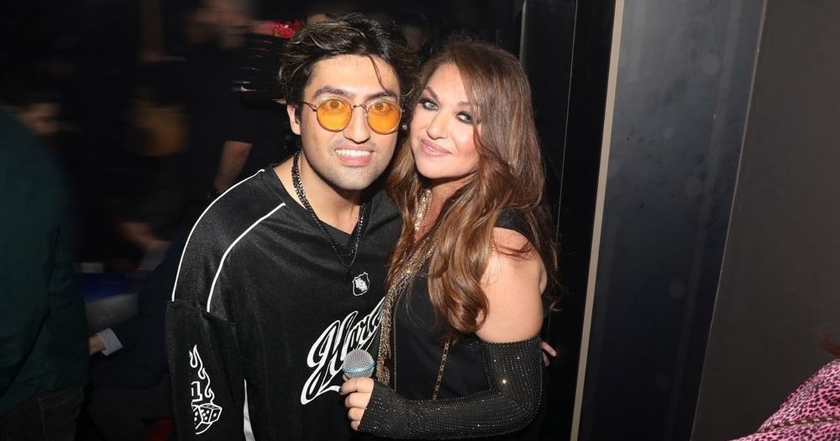 Γενέθλια για την Καίτη Γαρμπή | Σβήνει τα κεράκια της γεμάτη ευγνωμοσύνη