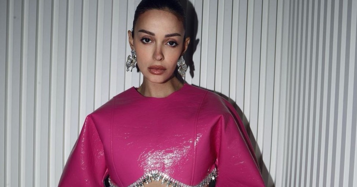 Η Ελένη Φουρέιρα στην παραλία με τον Ερμή της - Πόσο έχει μεγαλώσει ο μικρούλης