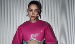 Η Ελένη Φουρέιρα στην παραλία με τον Ερμή της - Πόσο έχει μεγαλώσει ο μικρούλης