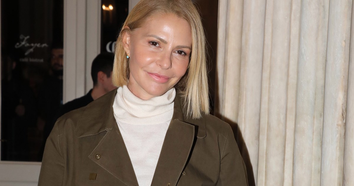 Η Τζένη Μπαλατσινού στις ωραιότερες στιγμές του 2025 | Το τρυφερό φιλί στην κάμερα με τον Βασίλη Κικίλια - εικόνα 5