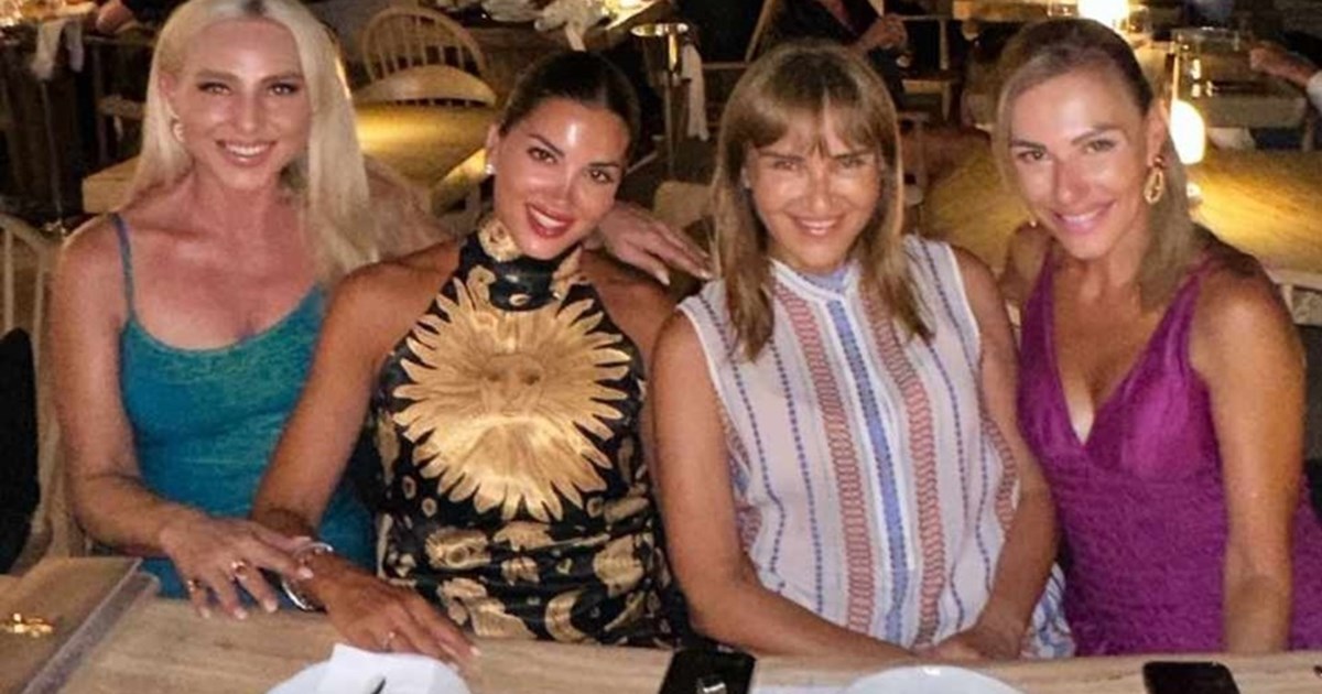 Η Μάρα Ζαχαρέα αποχαιρετά το καλοκαίρι | Το σπάνιο βίντεο που δημοσίευσε με την Τίνα Μεσσαροπούλου - εικόνα 4