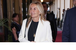 Μαρέβα Μητσοτάκη | Η συγκινητική κίνηση στη Μαρία Σάκκαρη μετά τον αρραβώνα με τον γιο της, Κωνσταντίνο - εικόνα 3