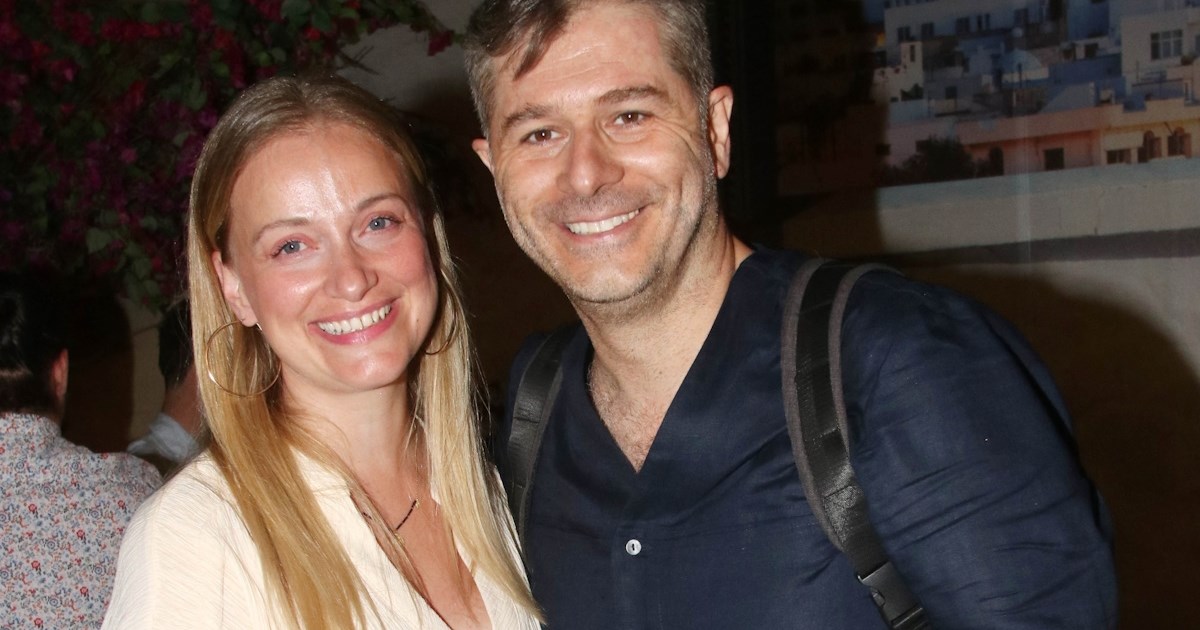 "Με αέρα μοντέλου" | Η Λένα Δροσάκη ποζάρει με στιλ μέσα σε λεοπάρ outfit