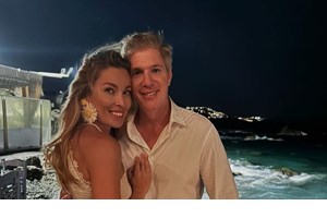 "Chase the hat" | H Μαριέττα Χρουσαλά σε παραθαλάσσιο προορισμό με τη Μαρία Μπεκατώρου - εικόνα 3