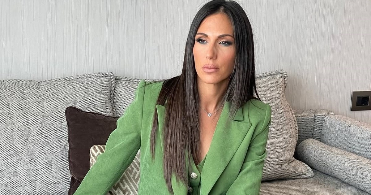 Ανθή Βούλγαρη | Το αδημοσίευτο στιγμιότυπο με τον σύζυγό της από τη βάφτιση του γιου τους