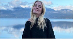 "My name is Amalia Antonopoulou" | Η Ζέτα Μακρυπούλια αναβίωσε τον πιο αγαπημένο της ρόλο - εικόνα 2