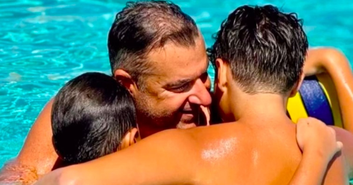 Γιώργος Λιάγκας - Μαρία Αντωνά | Χέρι - χέρι στα σοκάκια της Μυκόνου - εικόνα 5