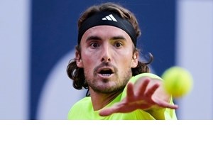 Ελισάβετ Τσιτσιπά | Η κούκλα αδερφή του Στέφανου Τσιτσιπά σε χαλαρή βόλτα στη Γλυφάδα με τον διάσημο τενίστα