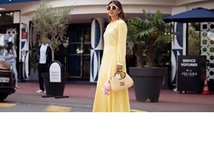 5 denim τζάκετ από την Pull&Bear που θα σε "σώσουν" στο νησί