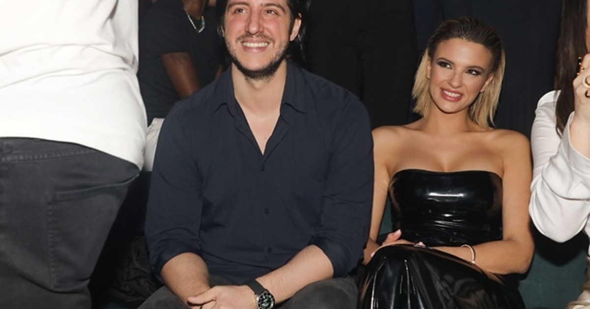 Με μαγιό χωρίς photoshop | Η Κατερίνα Λιόλιου στη Μύκονο με τον σύντροφό της, Χάρη Παπατζανή - εικόνα 6