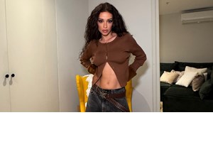 Η Ελένη Φουρέιρα με τις κούκλες αδερφές της | Πόσο μοιάζουν οι τρεις τους;