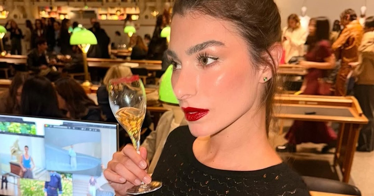 Χρύσα Μιχαλοπούλου & Κίμωνας Κουτσόπουλος | Μαμά και γιος απολαμβάνουν παρέα το πλούσιο πρωινό τους