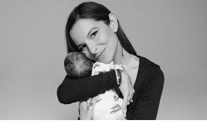 Εριέττα Κούρκουλου Λάτση | Ο Λέων Βασιλειάδης έγινε 8 μηνών και η μαμά του τιμά την ημέρα με μία σπάνια φωτογραφία από το μαιευτήριο - εικόνα 2