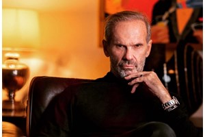 Ο Πέτρος Κωστόπουλος σε μία σπάνια φωτογραφία από τα νεανικά του χρόνια - εικόνα 3