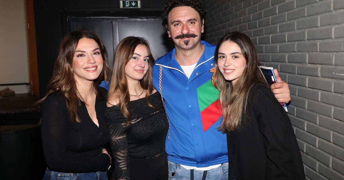 Βάσια Γκολφινοπούλου | Η τηλεοπτική "Σάντρα" μάς δείχνει το πανέμορφο γιορτινό σαλόνι της