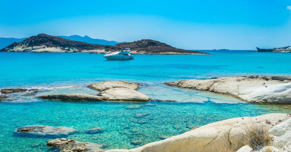 Για μπάνιο στην Αττική χωρίς αυτοκίνητο | 5 παραλίες που έχεις εύκολη πρόσβαση με τα μέσα μεταφοράς - εικόνα 2