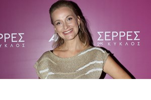 Τζένη Μελιτά | Η θεραπεία προσώπου που κάνει κάθε ενάμιση μήνα για να λάμπει το πρόσωπο της - εικόνα 2