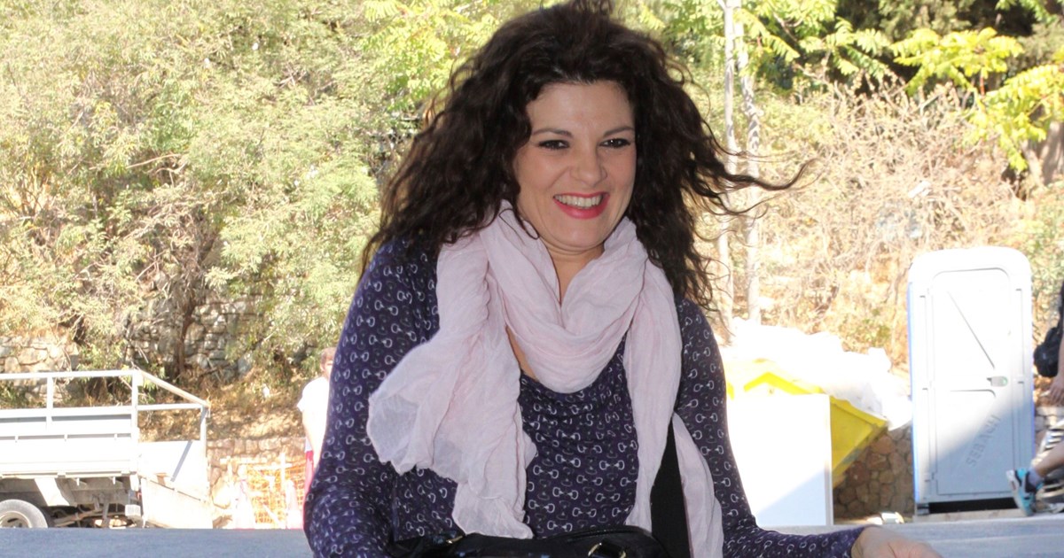 Τζένη Καζάκου | Στη θεατρική πρεμιέρα της μητέρας της, Τάνιας Τρύπη