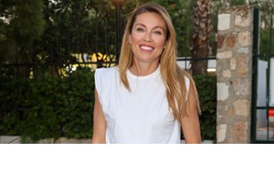 Σε ανοιξιάτικο mood η Μαριέττα Χρουσαλά | Με αέρινο look στο Μαϊάμι