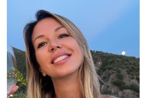 "Γιατί να φύγεις" | Το συγκινητικό αντίο του Νίκου Μαστοράκη στην Αλεξάνδρα Νικολαΐδου