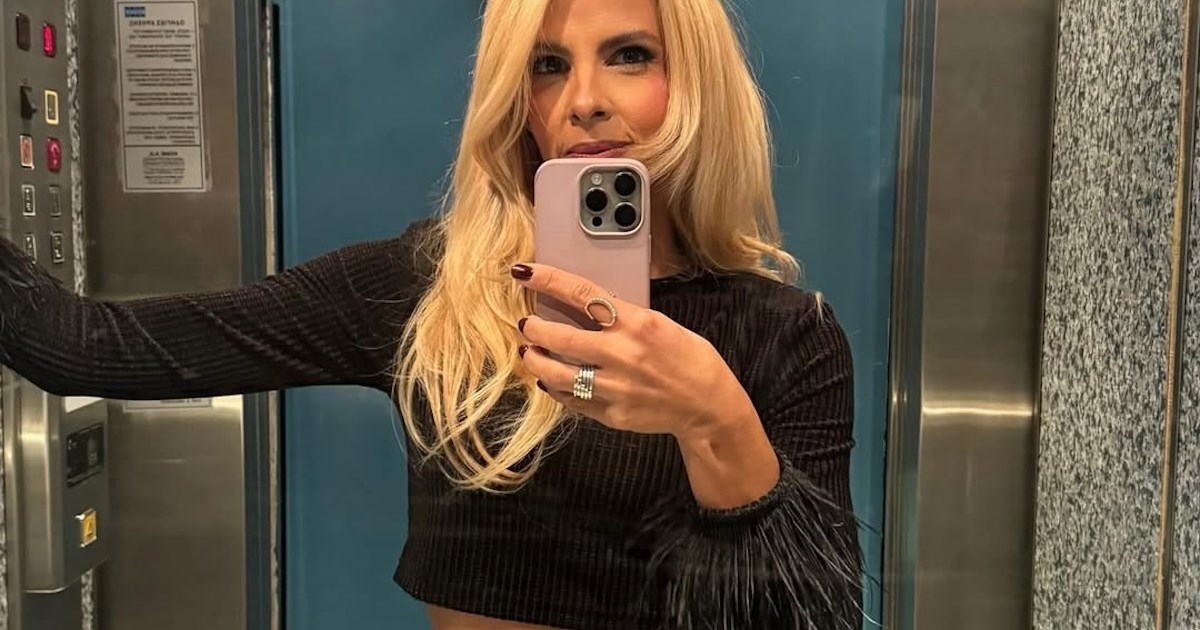 Έτοιμη για τον χειμώνα η Τζένη Μελιτά | Πώς επιλέγει να οργανώσει τη ντουλάπα της; - εικόνα 4