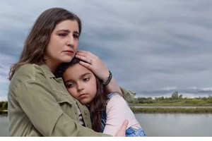 "Το τελευταίο νησί" | Αυτή είναι η διάσημη ηθοποιός που θα συμπρωταγωνιστήσει με τον Ανδρέα Κωνσταντίνου στη νέα σειρά της ΕΡΤ