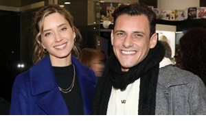 Σταύρος Σβήγκος & Γιολάντα Καλογεροπούλου | Κοινή εμφάνιση στο θέατρο με τα παιδιά τους