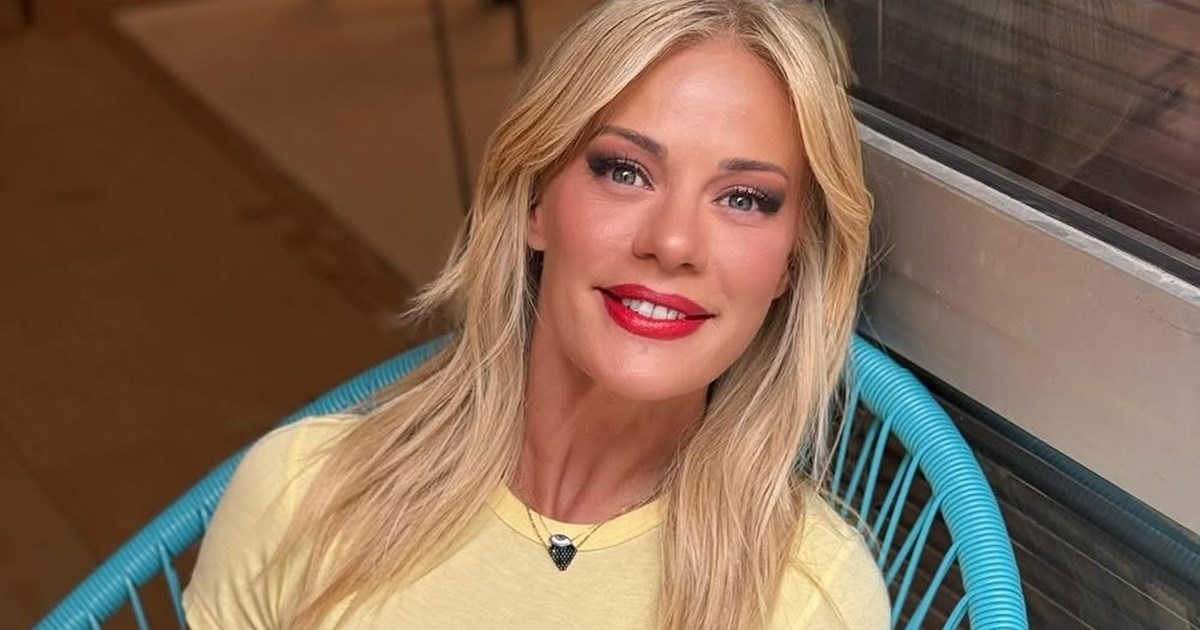 Η Ζέτα Μακρυπούλια με το ιδανικό χρώμα νυχιών για να παρατείνεις το καλοκαίρι σου - εικόνα 2