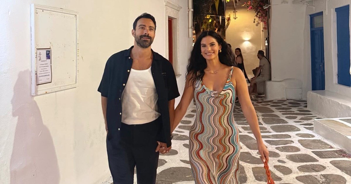 Η Αριάνα και η Φιλίππα Τανιμανίδη μέσα στα πιο cute outfits | Η Χριστίνα Μπόμπα φωτογραφίζει τις κόρες της να περιμένουν το σχολικό τους - εικόνα 5